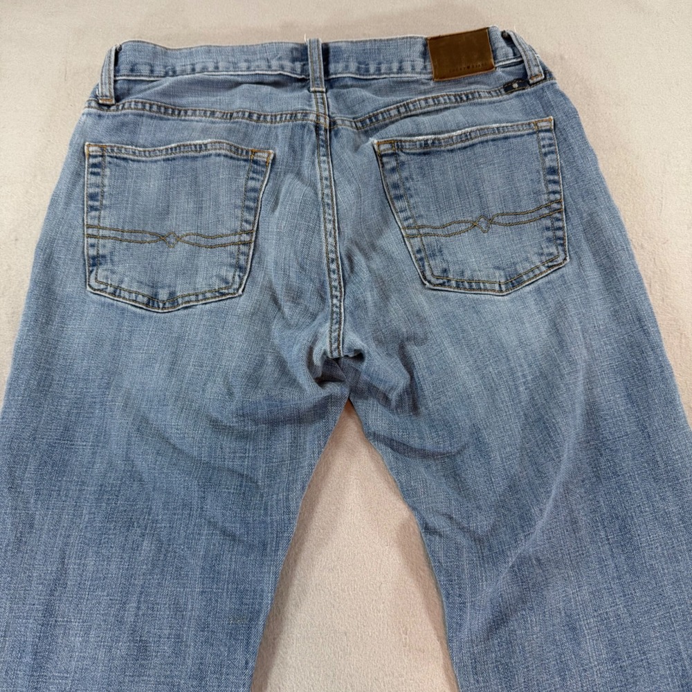 Lucky Brand 221 Original Straight Jeans Mens 32x30 Medium Wash Denim - Picture 4 of 13